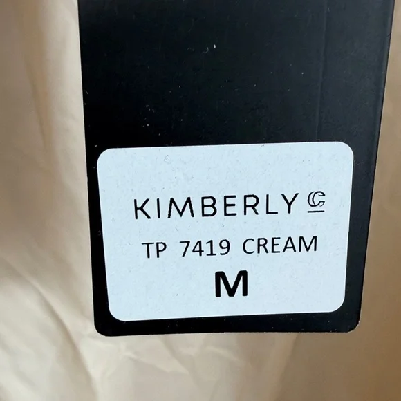 Kimberly Quilted Puffer Snap Jacket - Cream. Womens Size Medium. NWT. Oversized - Picture 7 of 11